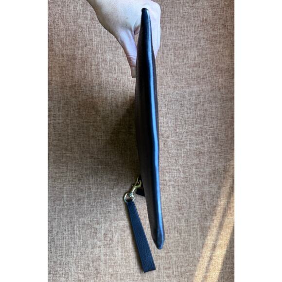 Auth. Gucci GG Marmont Black Leather Pouch Clutch - Picture 8 of 16